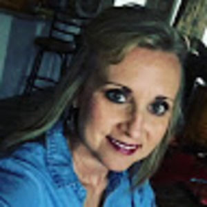 Meet your Posher, Carrie